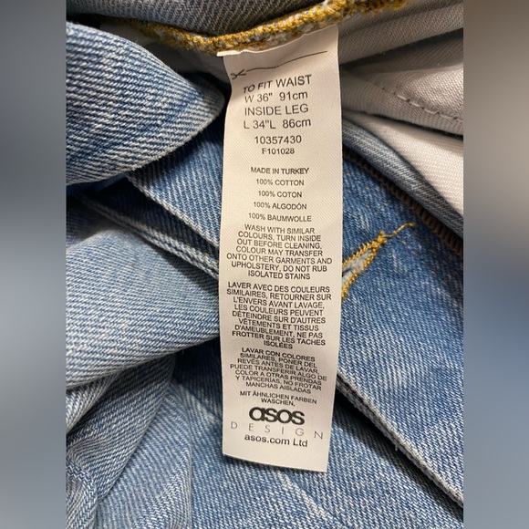 ASOS DESIGN baggy jeans in light stone wash - Picture 9 of 10